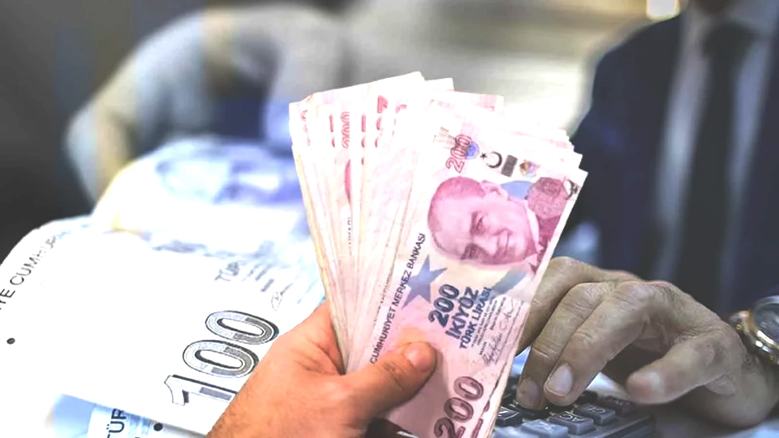 SGK uzmanından emekli ikramiyesi çıkışı: 15.000 TL’nin altı olmaz - Resim: 4