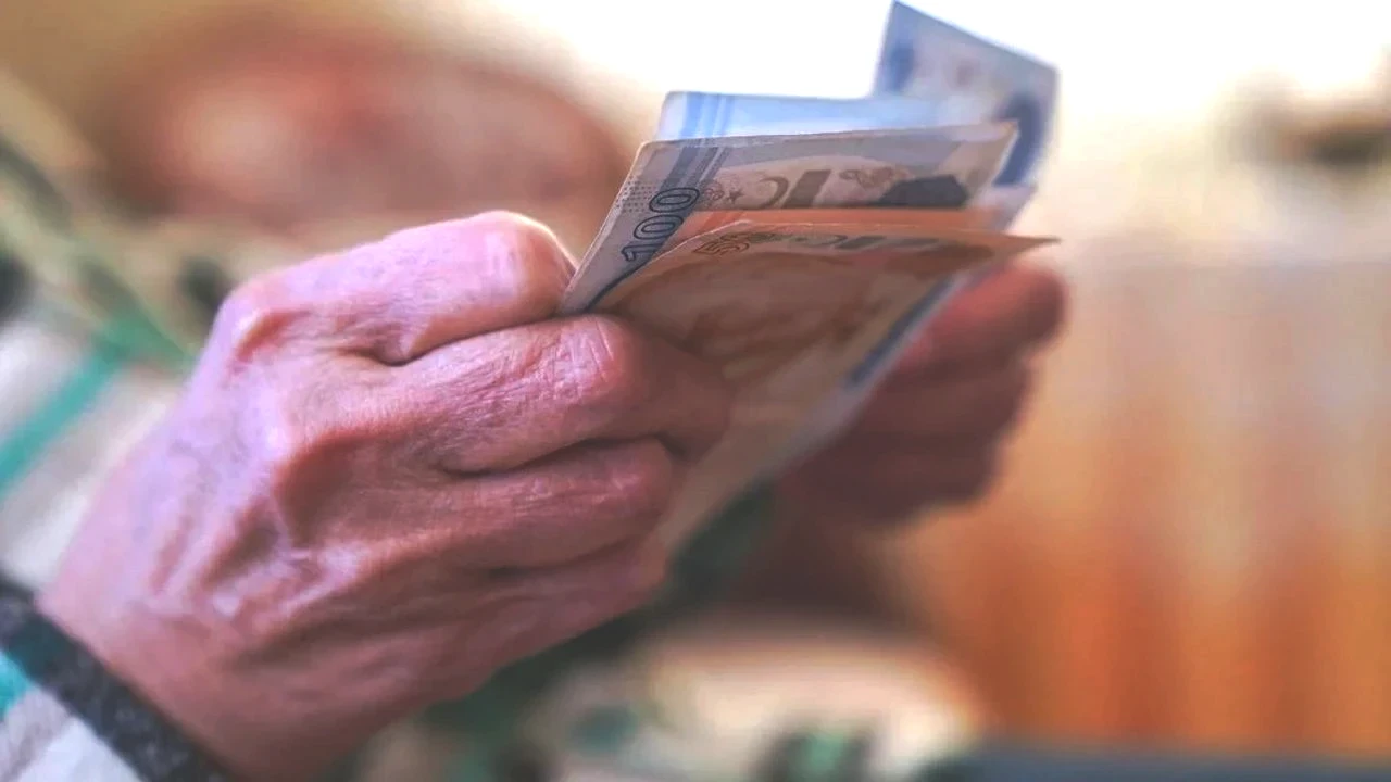 2026 emekli banka promosyonları yarışı kızıştı: Hangi banka ne kadar promosyon veriyor? İşte oranlar - Sayfa 5